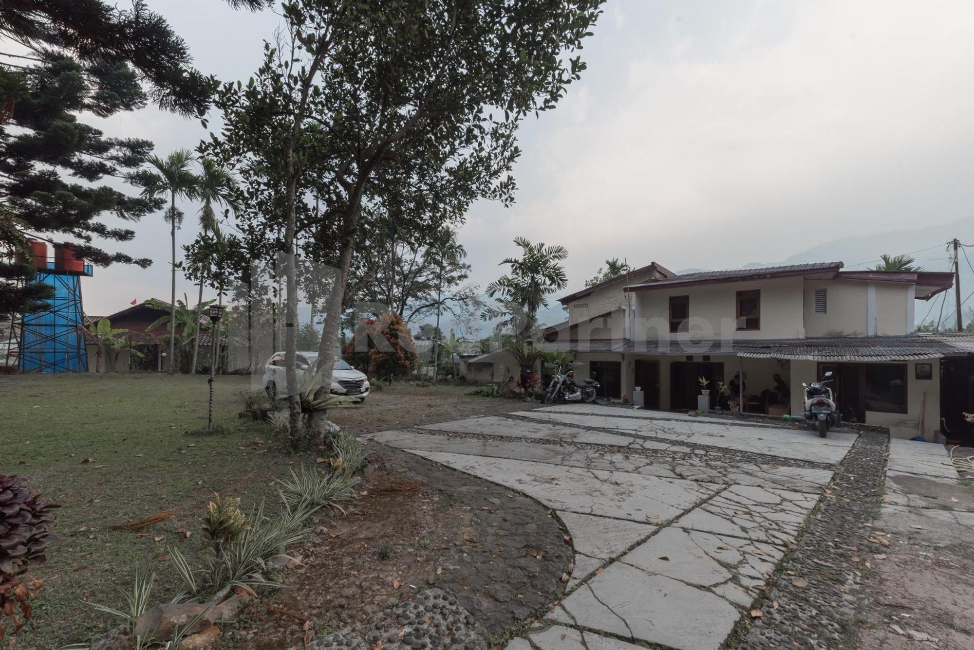 Bens Homestay Mitra Reddoorz Bogor Exterior foto